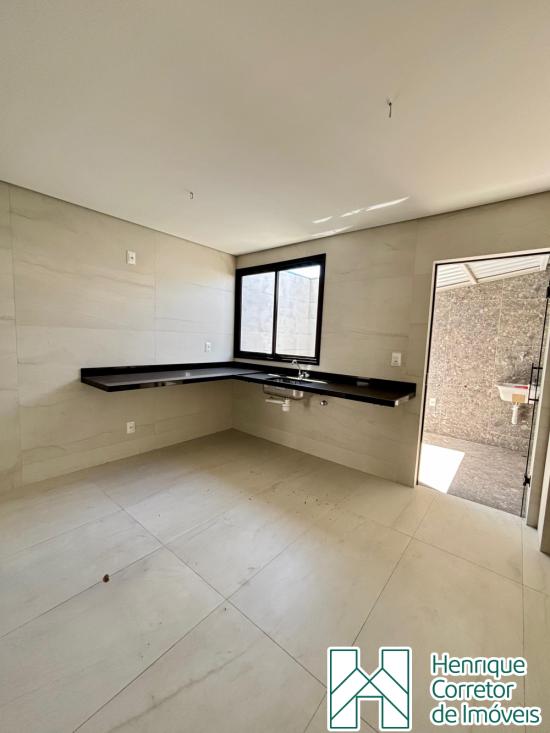 apartamento-venda-guaruja-mansoes-betim-1048804